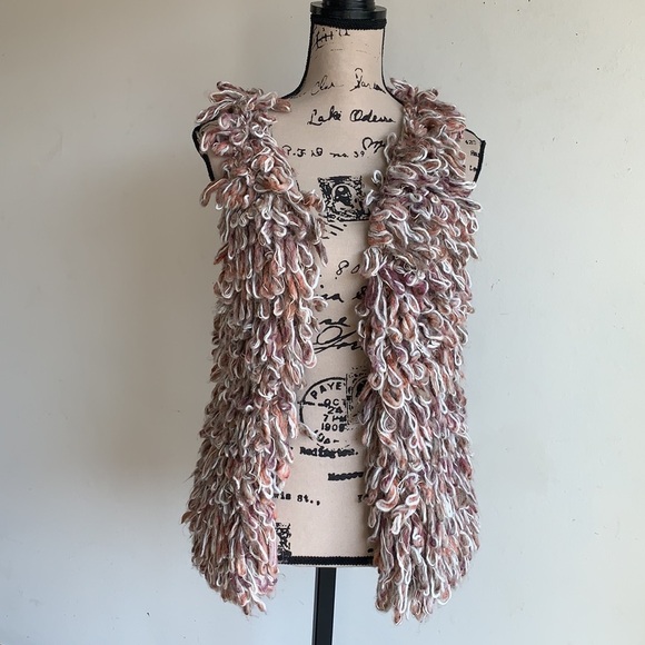Anthropologie Hand Knit By Dollie Loop Fringe Vest - Picture 4 of 12